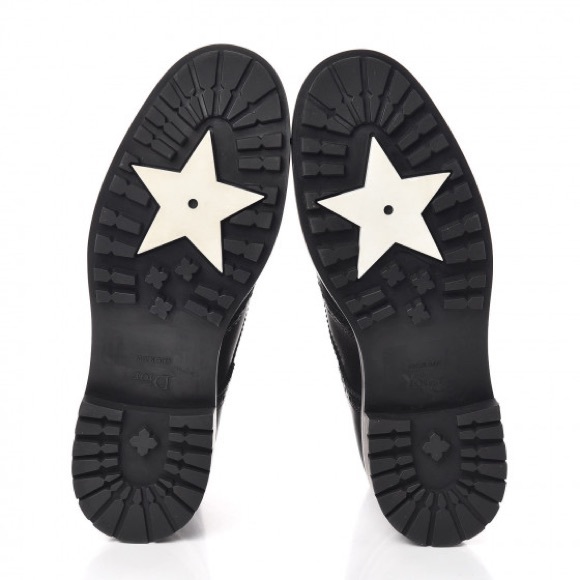 CHRISTIAN DIOR Calfskin Diorunit Low Boot - Picture 7 of 10